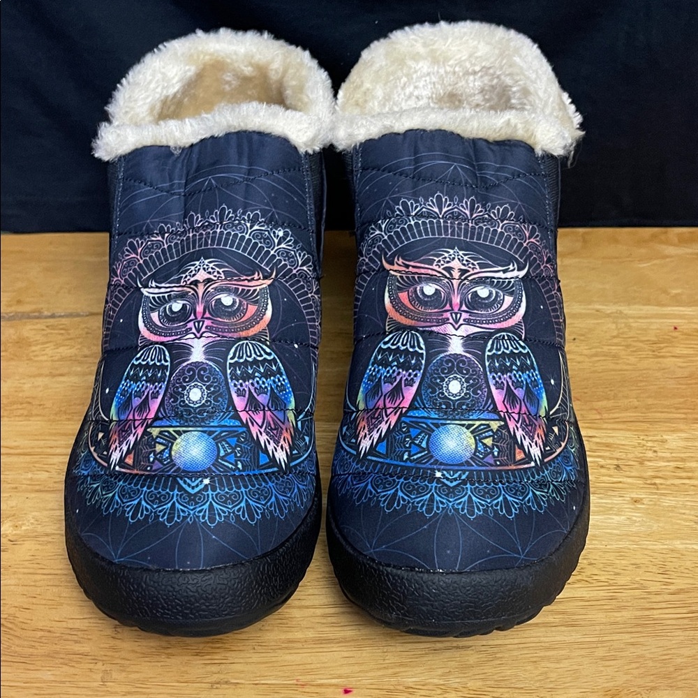 Yes We Vibe Women's Cozy Owl Print Slippers - Blue and Pink